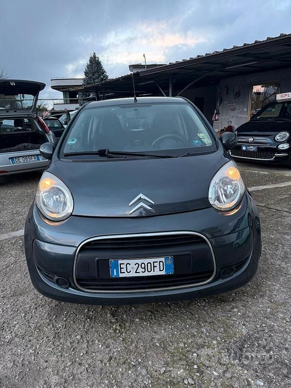 Usata Citroën C1 67 CV (49 kW) 2010 Grigio Utilitaria