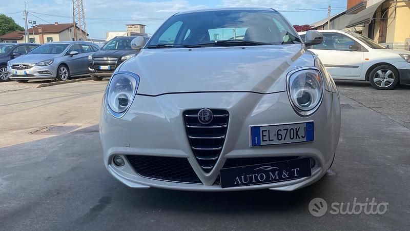 Usata Alfa Romeo MiTo Distinctive 120 CV (88 kW) 2012 Bianco Utilitaria