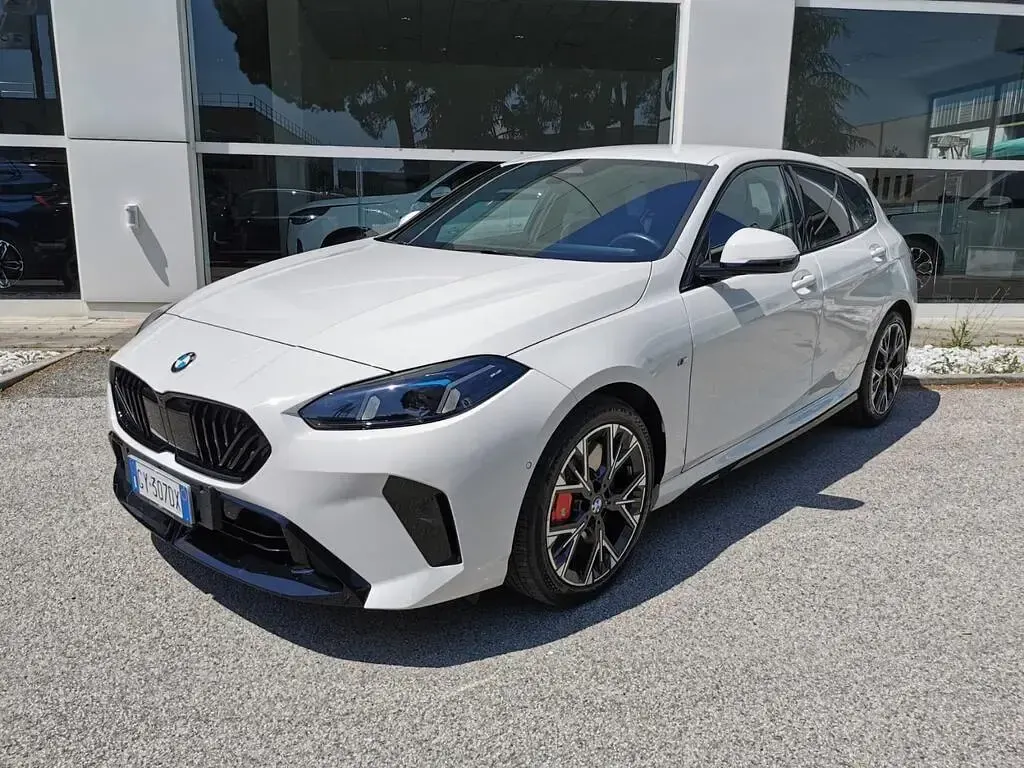 Usata BMW 120 M Sport 163 CV (119 kW) 2025 Bianco Utilitaria