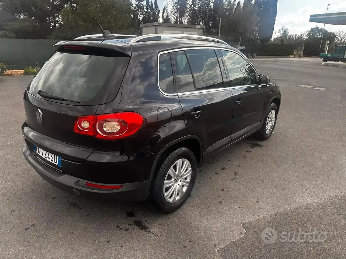 Usata VW Tiguan 170 CV (125 kW) 2008 Nero SUV