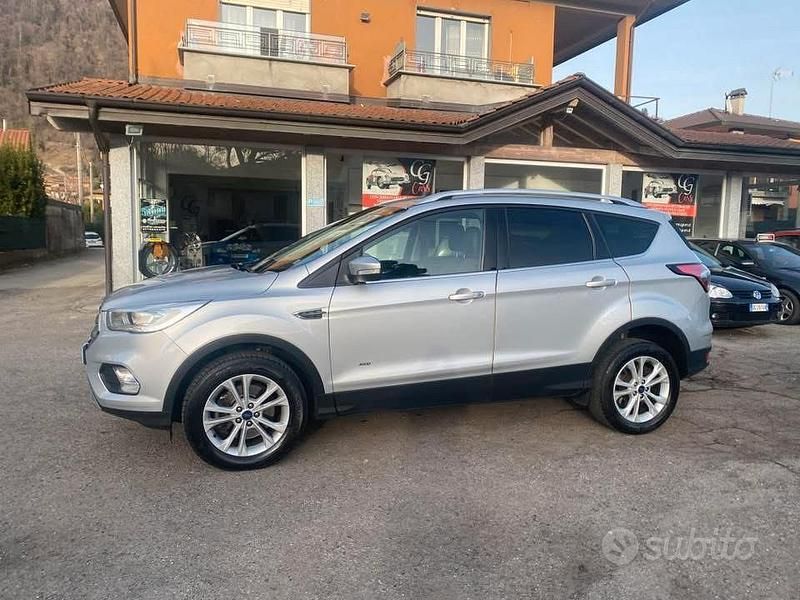 Usata Ford Kuga Business Edition 150 CV (110 kW) 2018 Grigio SUV