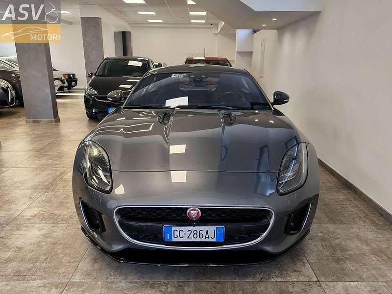 Usata Jaguar F-Type R-Dynamic 300 CV (220 kW) 2018 Grigio Coupé