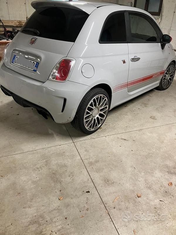 Usata Abarth 500 213 CV (156 kW) 2009 Berlina