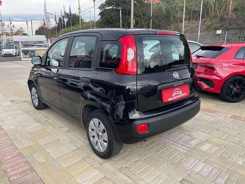 Usata Fiat Panda Pop 69 CV (50 kW) 2016 Nero Utilitaria