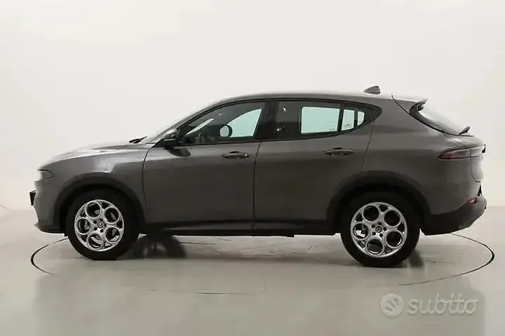 Usata Alfa Romeo Tonale 131 CV (96 kW) 2023 Grigio SUV