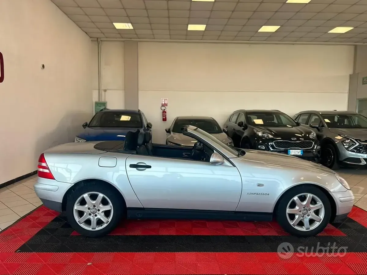 Usata Mercedes SLK200 192 CV (141 kW) 1998 Grigio Cabrio