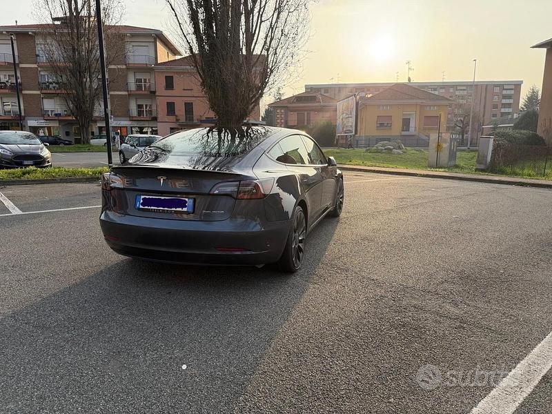 Usata Tesla Model 3 Performance 155 kW (211 CV) 2021 Grigio Berlina