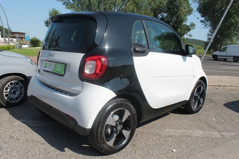 Usata Smart ForTwo Coupé Passion 60 kW (82 CV) 2022 Bianco Utilitaria