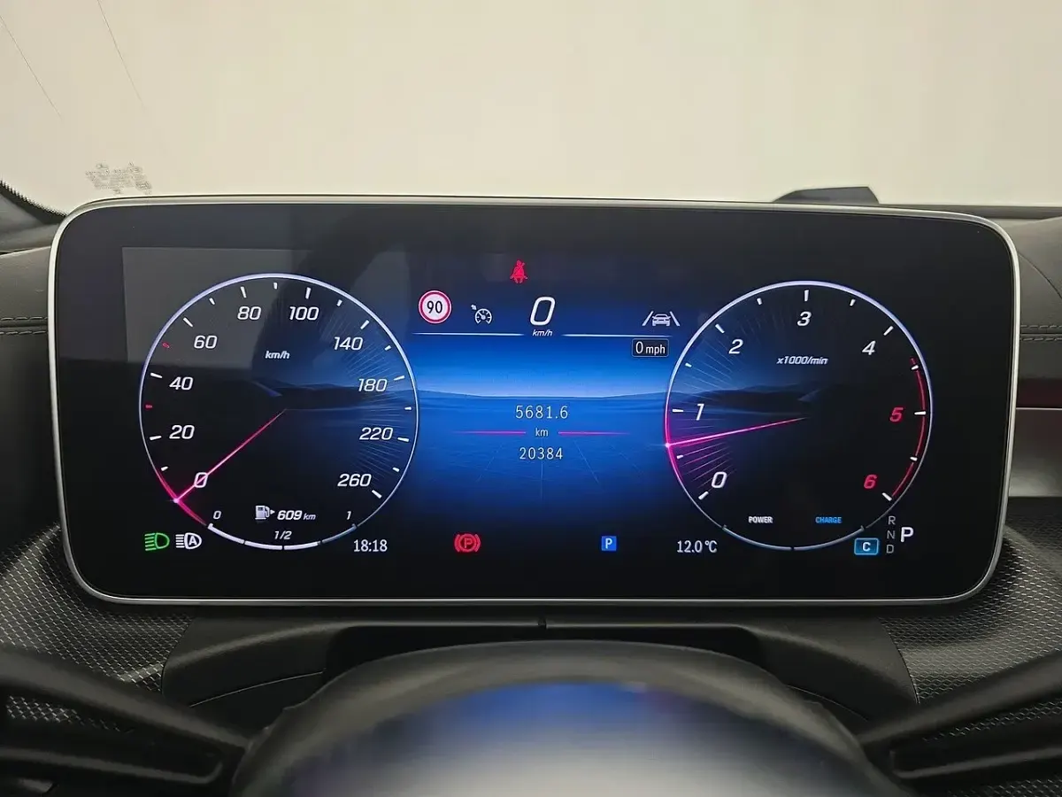 Usata Mercedes CLE220 Advanced 197 CV (144 kW) 2025 Nero Cabrio
