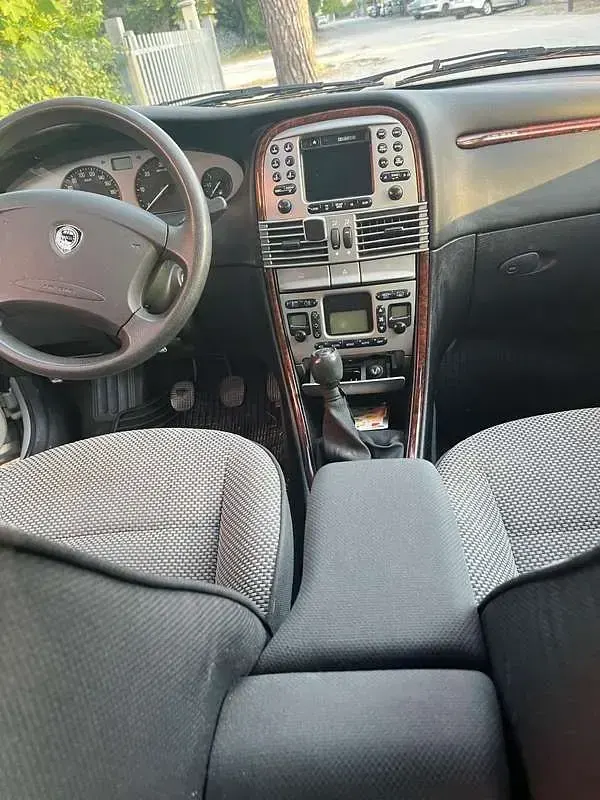 Usata Lancia Lybra 116 CV (85 kW) 2003 Berlina