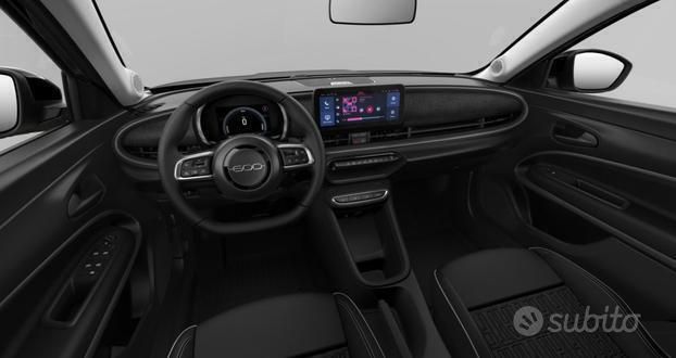 Nuova Fiat 600 100 CV (73 kW) 2025 Bianco(met.) SUV