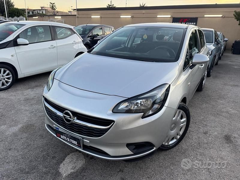 Usata Opel Corsa Cosmo 95 CV (69 kW) 2017 Grigio Utilitaria