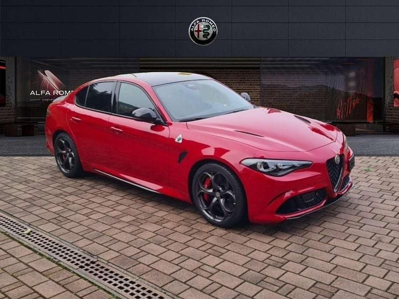 Nuova Alfa Romeo Giulia Quadrifoglio 518 CV (380 kW) 2026 Rosso Berlina