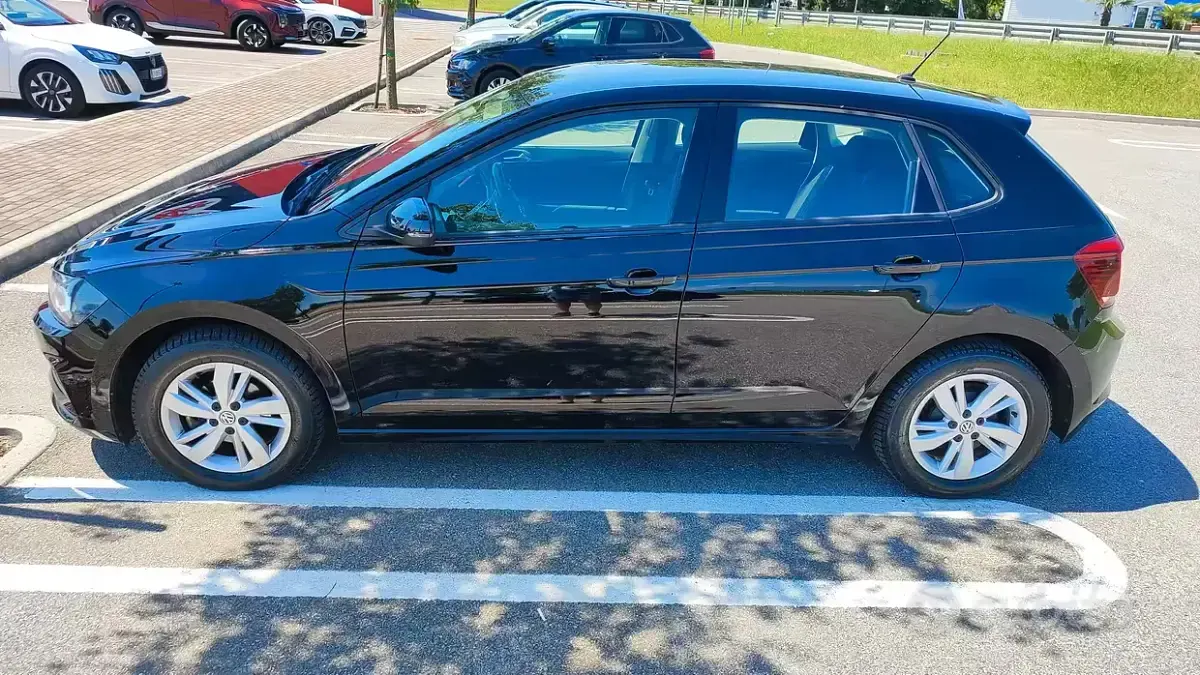Usata VW Polo Comfortline 95 CV (69 kW) 2020 Nero Utilitaria