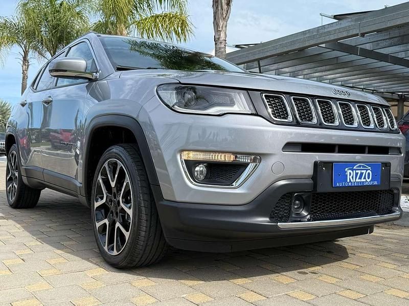 Nero Usata 2018 Jeep Compass Limited SUV | 17.999 € (Molto cara) - Immagine 1/4