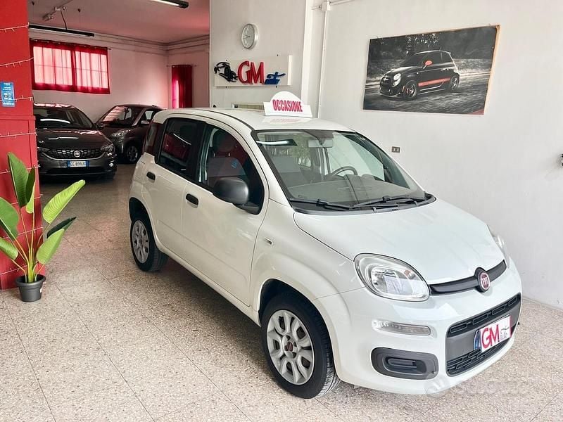 Usata Fiat Panda Easy 84 CV (61 kW) 2018 Bianco Utilitaria