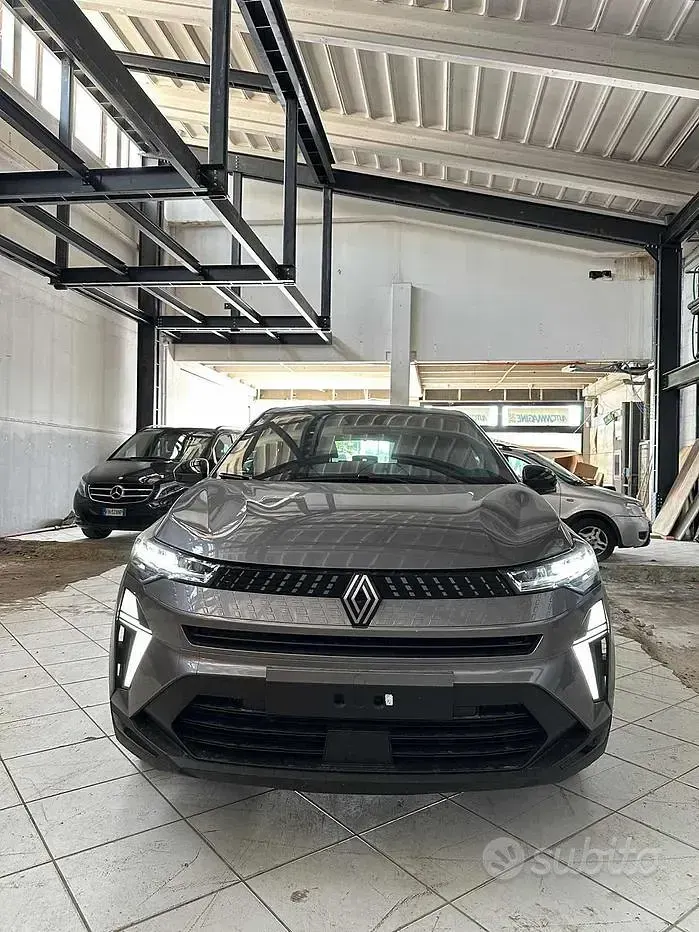 Nuova Renault Captur Techno 101 CV (74 kW) 2025 Nero SUV