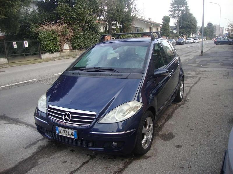 Begagnad Mercedes A170 Elegance 116 HK (85 kW) 2006 Blå Minibuss