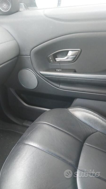 Usata Land Rover Range Rover evoque 150 CV (110 kW) 2017 Bianco SUV