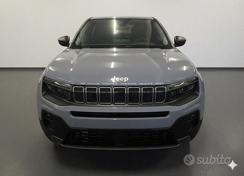 Nuova Jeep Avenger Longitude 100 CV (73 kW) 2025 Grigio SUV