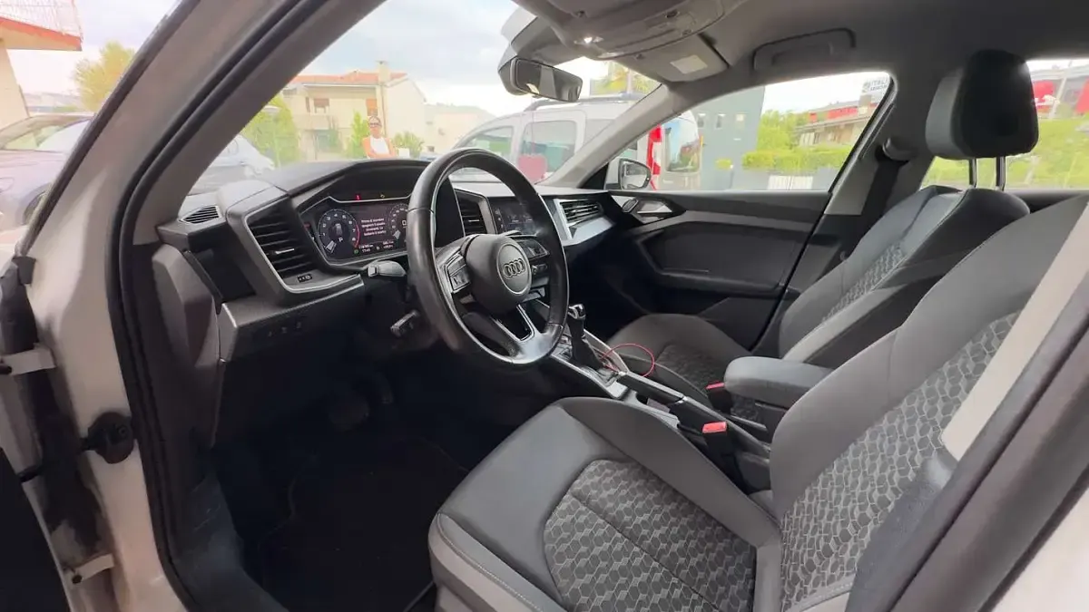 Usata Audi A1 Sportback Ambiente 110 CV (80 kW) 2021 Bianco Utilitaria