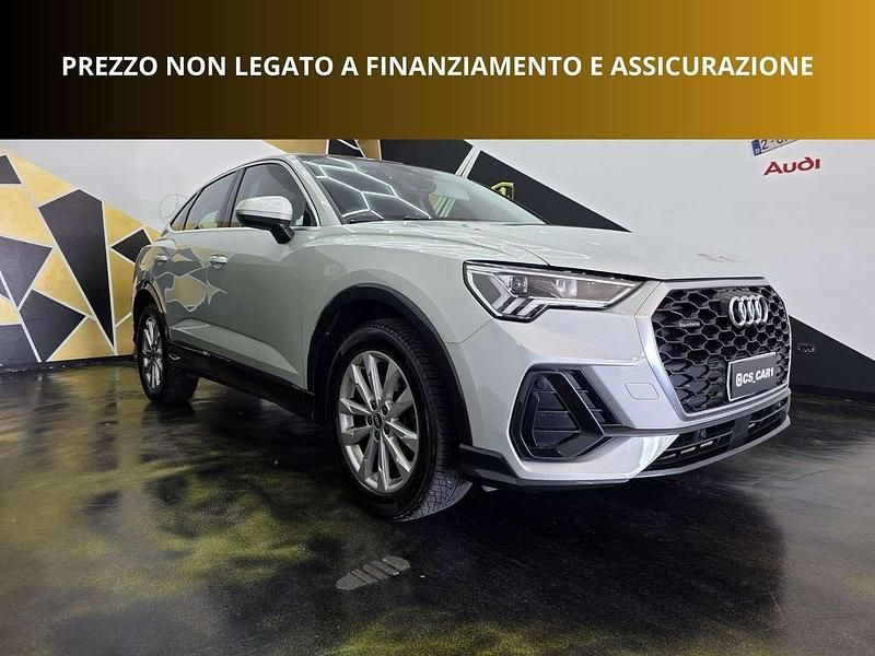Argento Usata 2021 Audi Q3 Sportback Ambiente SUV | 34.000 € (Buon prezzo) - Immagine 1/4