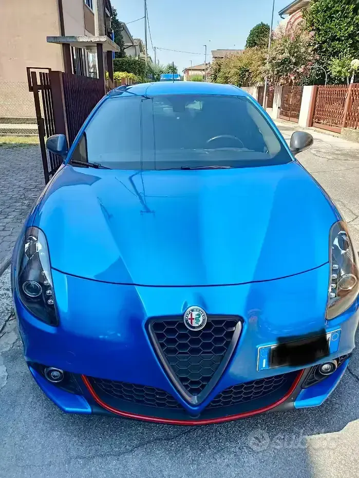 Usata Alfa Romeo Giulietta Veloce 241 CV (177 kW) 2018 Bluazzurro Utilitaria