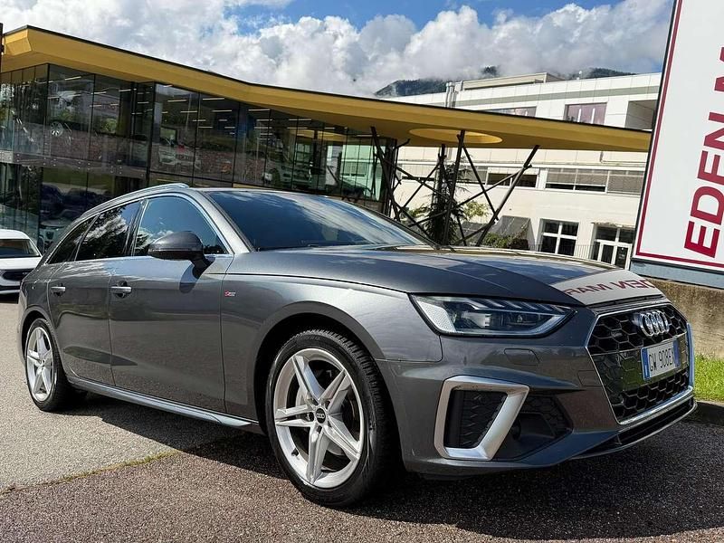 Usata Audi A4 S-Line 204 CV (150 kW) 2024 Grigio Station wagon