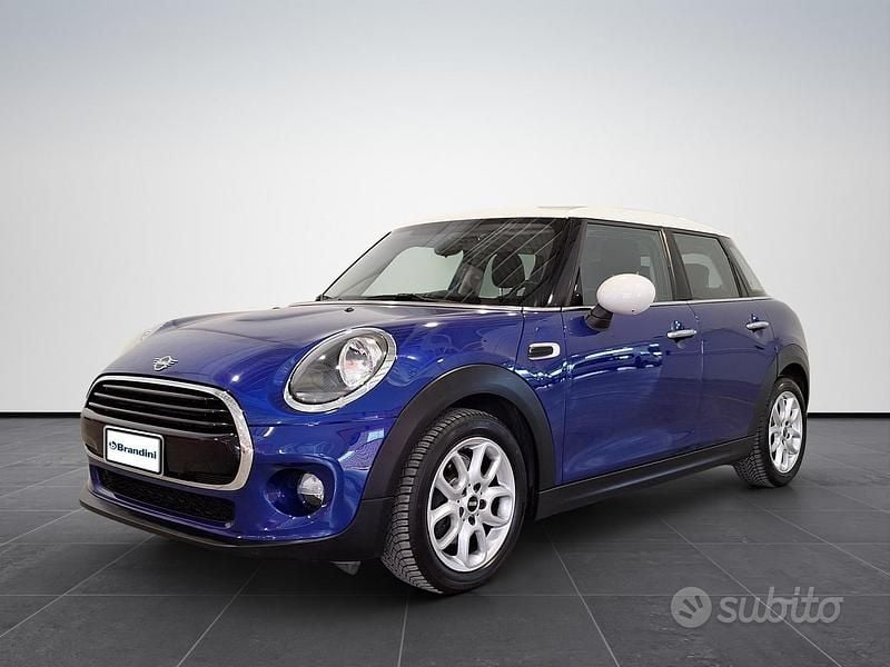 Blu Usata 2019 Mini Cooper Hype Utilitaria | 15.575 € (Buon prezzo) - Immagine 1/4