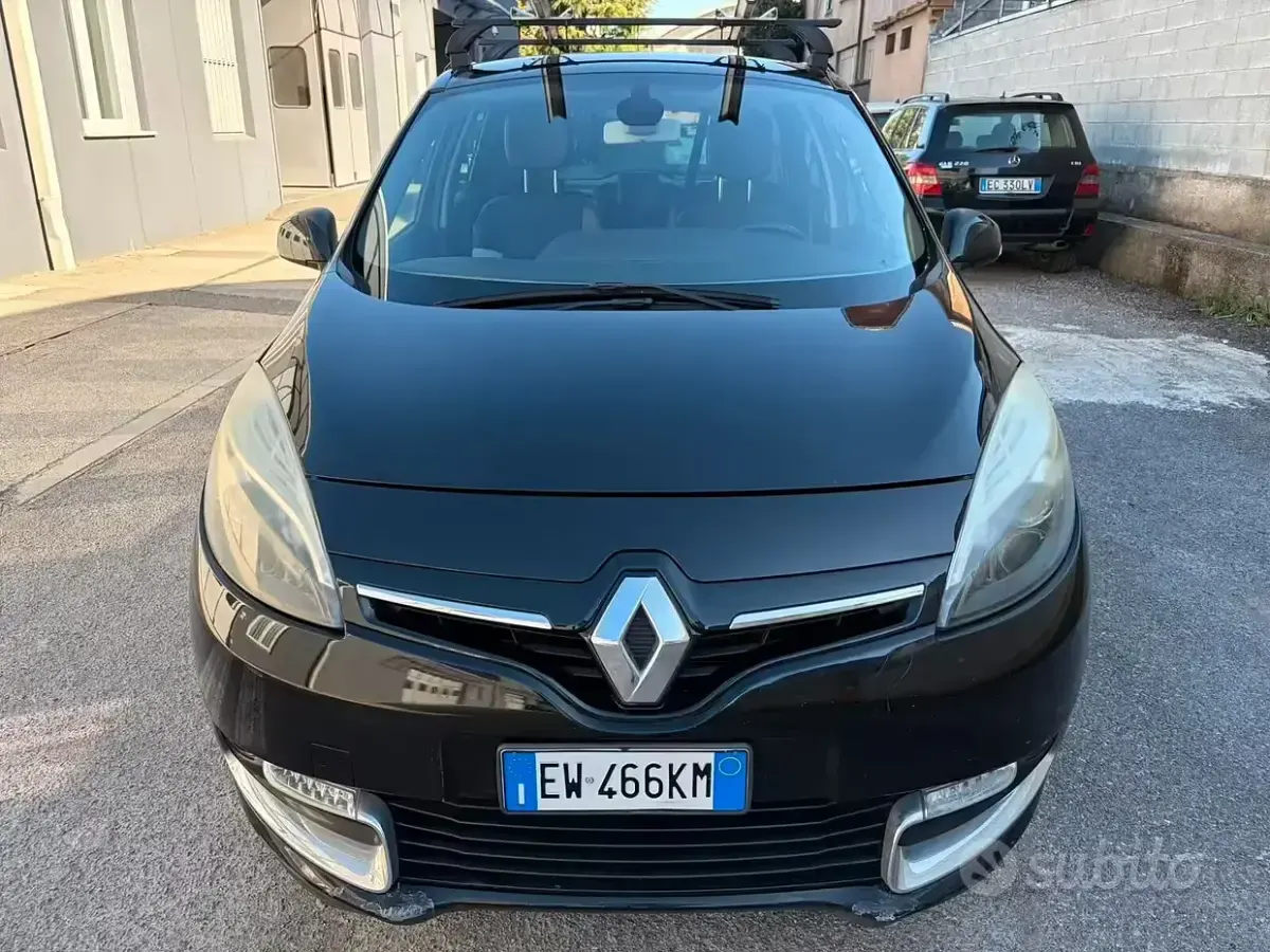 Usata Renault Scenic E-Tech XMOD 110 CV (80 kW) 2014 Nero Monovolume