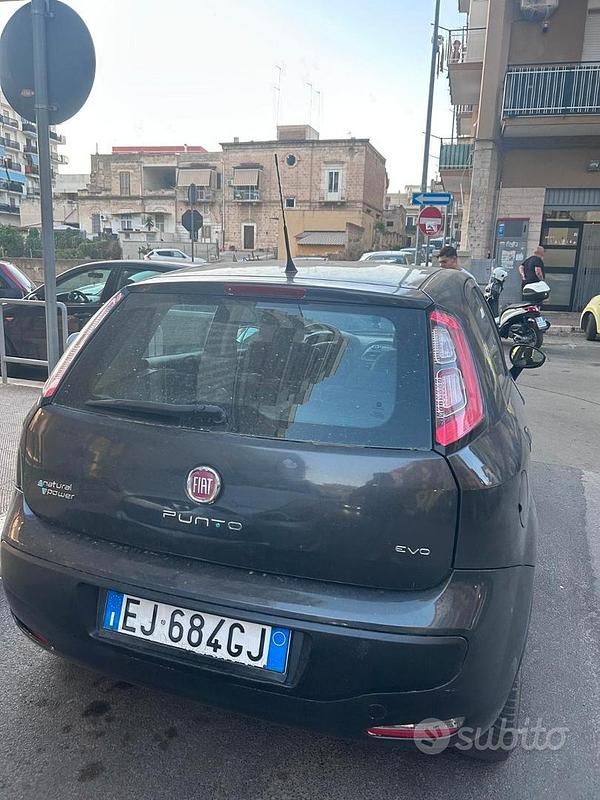 Usata Fiat Punto Evo 69 CV (50 kW) 2011 Nero Utilitaria