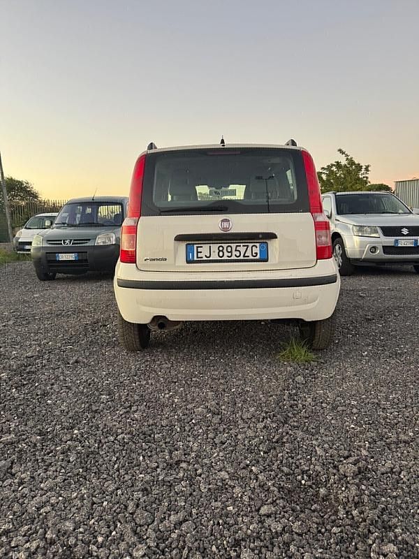 Usata Fiat Panda Dynamic 74 CV (54 kW) 2011 Bianco Berlina