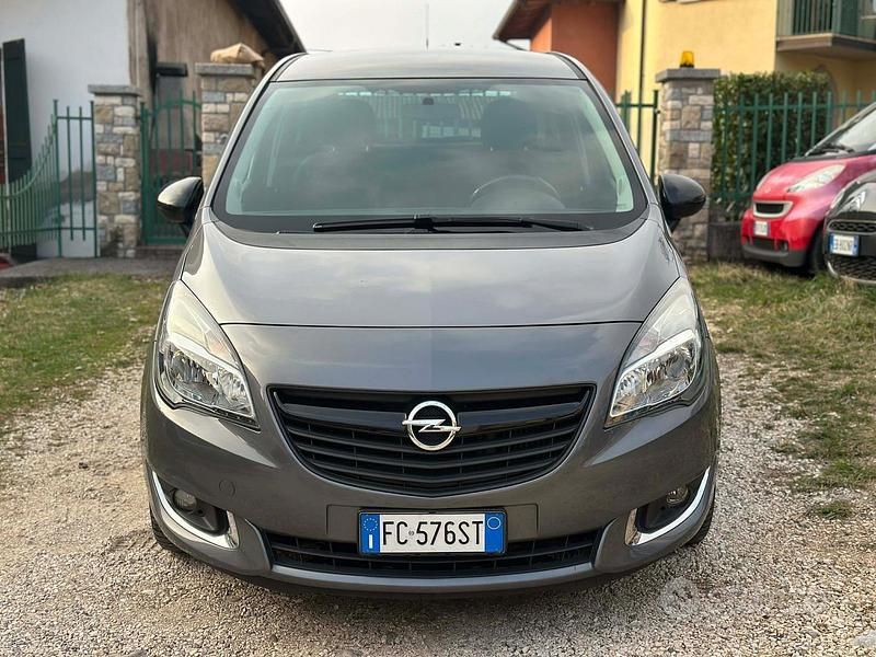 Usata Opel Meriva Cosmo 110 CV (80 kW) 2016 Grigio Monovolume