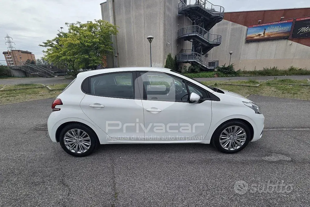Usata Peugeot 208 83 CV (61 kW) 2019 Bianco Utilitaria