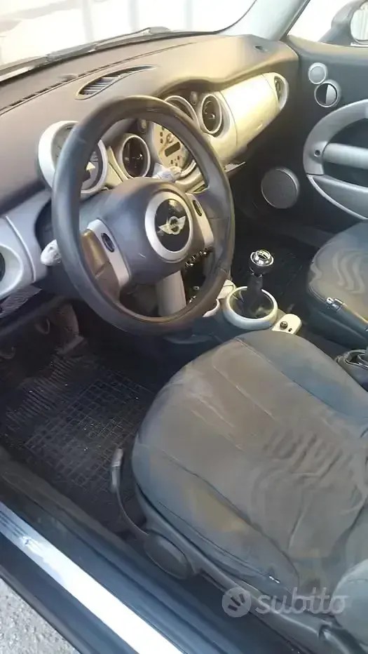 Usata Mini ONE 90 CV (66 kW) 2002 Blu Utilitaria