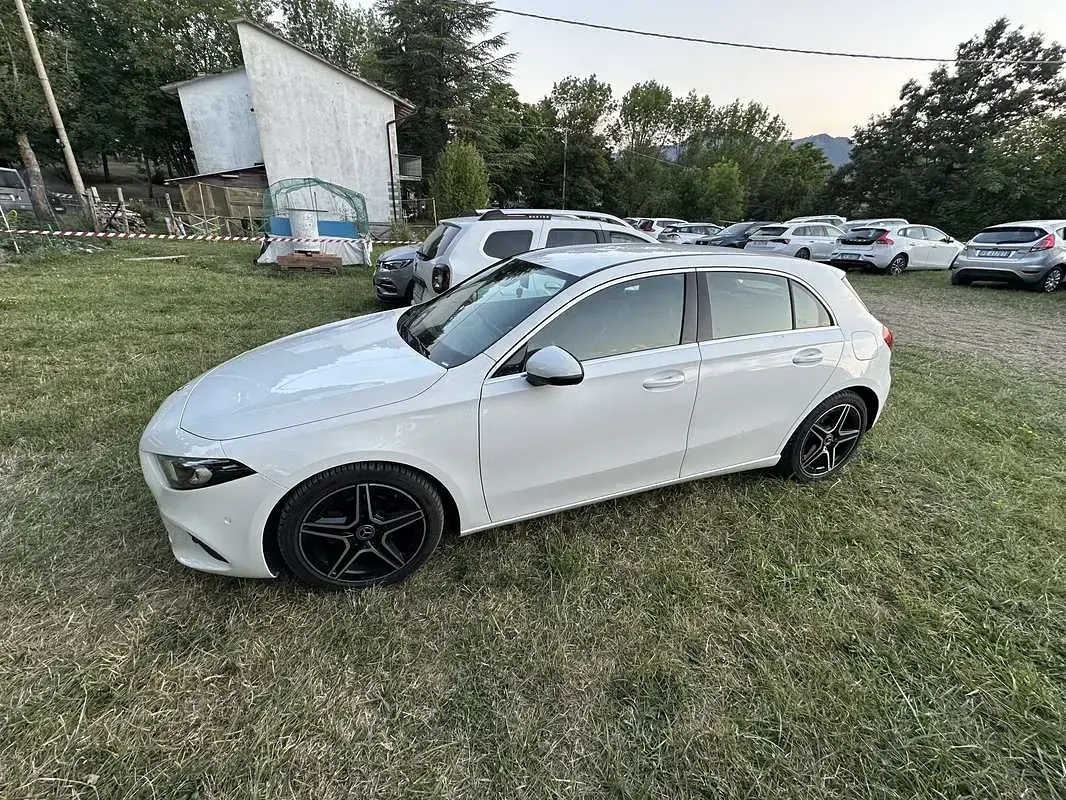 Usata Mercedes A180 116 CV (85 kW) 2019 Bianco Coupé