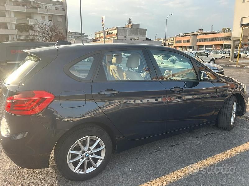 Usata BMW 216 Active Tourer Efficient Dynamics 116 CV (85 kW) 2016 Blu Monovolume