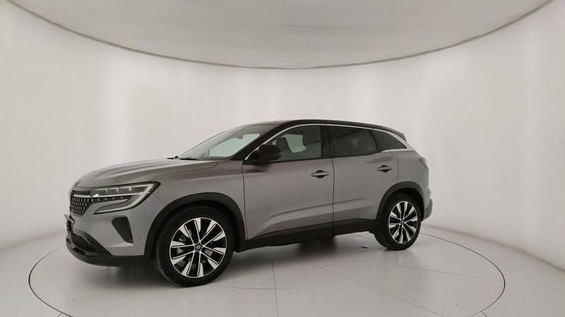 Usata Renault Austral Techno 200 CV (147 kW) 2023 Grigio SUV