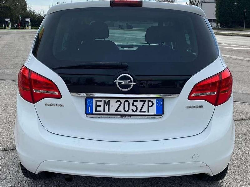 Usata Opel Meriva Cosmo 95 CV (69 kW) 2012 Bianco Monovolume