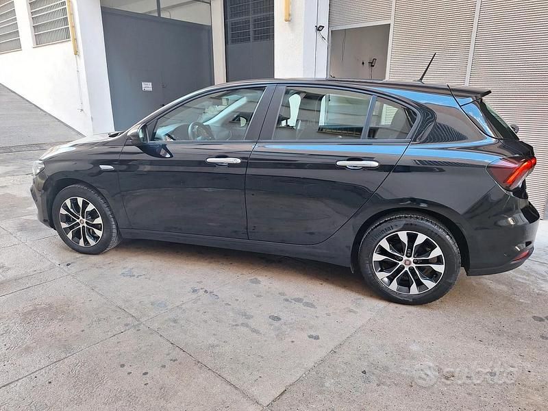 Usata Fiat Tipo City Life 95 CV (69 kW) 2022 Nero Berlina