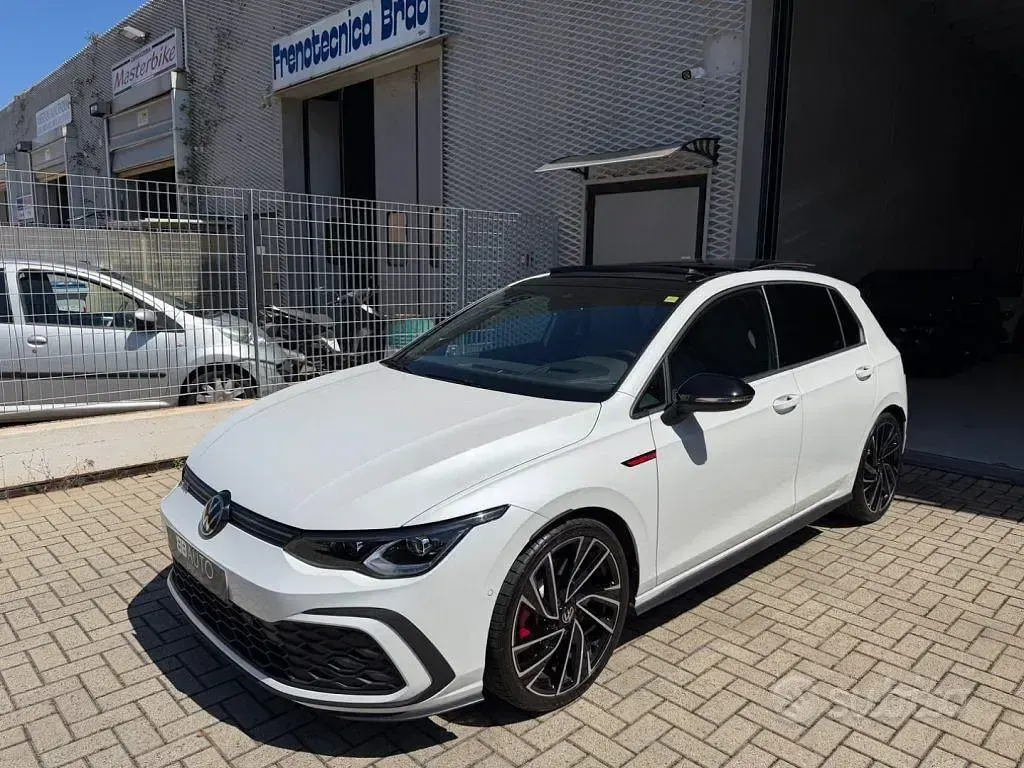 Brugt VW Golf VIII GTI 245 HK (180 kW) 2024 Hvid Sedan