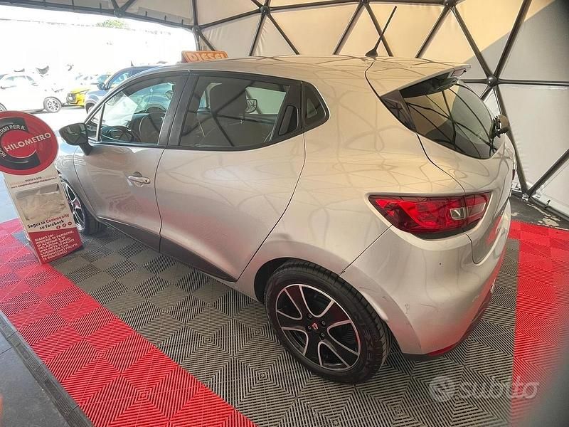 Usata Renault Clio IV 75 CV (55 kW) 2015 Grigio Berlina
