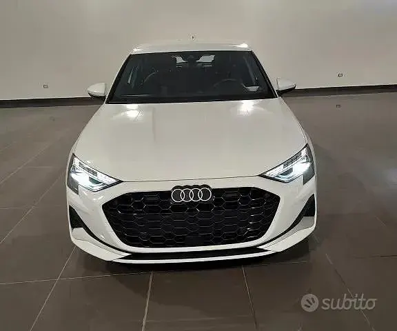 Usata Audi A3 Advanced 150 CV (110 kW) 2025 Bianco Berlina