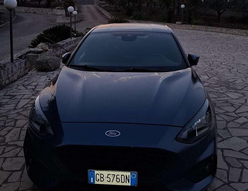 Usata 2020 Ford Focus ST-Line Berlina | 12.500 € (Buon prezzo) - Immagine 1/4