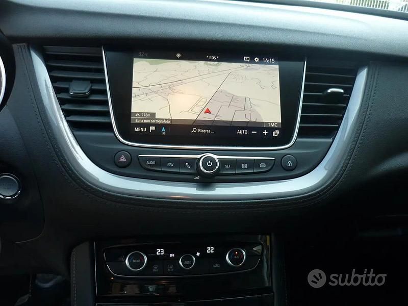 Usata Opel Grandland X Innovation 120 CV (88 kW) 2017 Bianco SUV