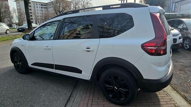 Usata Dacia Jogger Extreme 140 CV (102 kW) 2023 Bianco Monovolume