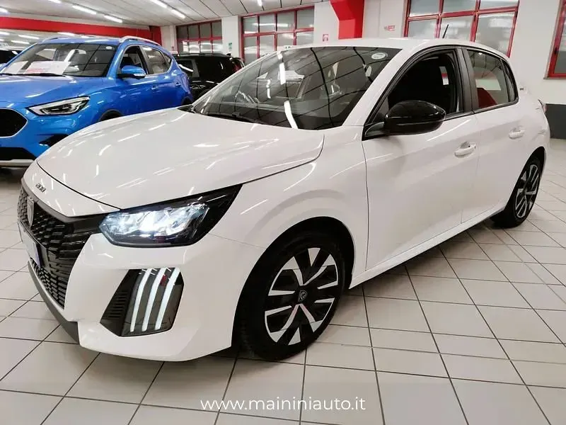 Usata Peugeot 208 Style 102 CV (75 kW) 2025 Utilitaria