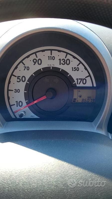 Usata Toyota Aygo 2014 Rosso Utilitaria