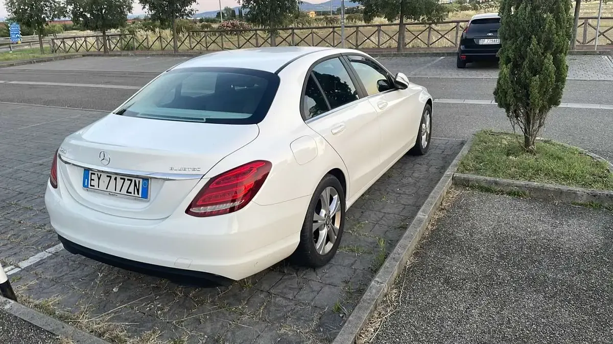 Usata Mercedes C220 170 CV (125 kW) 2015 Berlina