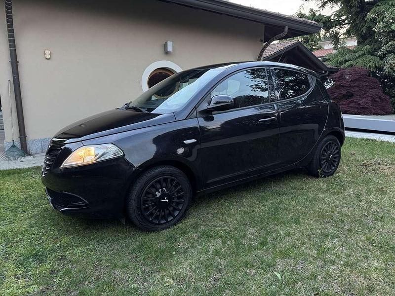Usata Lancia Ypsilon S 69 CV (50 kW) 2015 Utilitaria